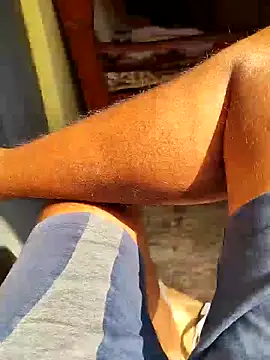 Brown Munda047 online show from October 25, 2025, 4:33 am