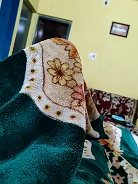 Snapshot of Brown_Munda047 chatting on March 17, 2026, 10:02 pm Brown Munda047 online show from March 17, 2026, 10:02 pm
