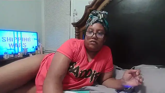 Snapshot of ebonyred chatting on October 10, 2025, 1:50 am ebonyred online show from October 10, 2025, 1:50 am