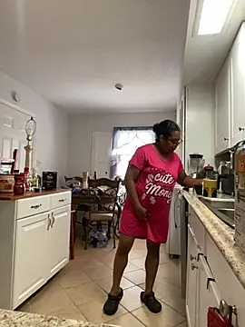 Snapshot of ebonyred chatting on October 2, 2025, 1:36 pm ebonyred online show from October 2, 2025, 1:36 pm