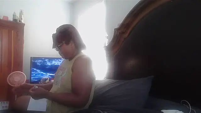 Snapshot of ebonyred chatting on September 9, 2025, 1:53 pm ebonyred online show from September 9, 2025, 1:53 pm