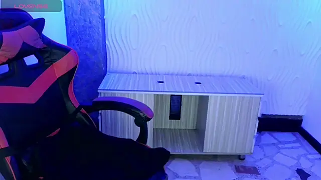 sylvana 19 online show from September 12, 2025, 8:41 pm