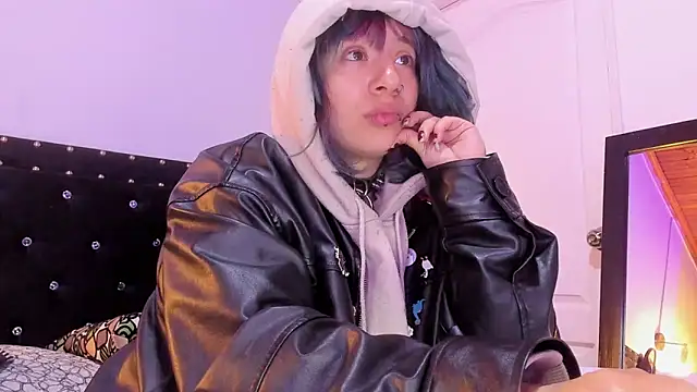 hey noraly online show from April 8, 2026, 4:25 am