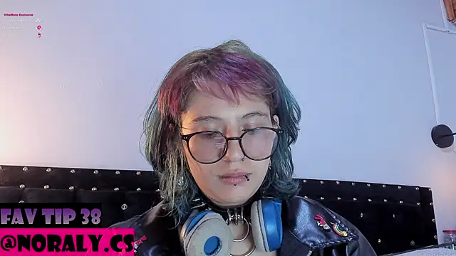 hey noraly online show from April 11, 2026, 4:09 am