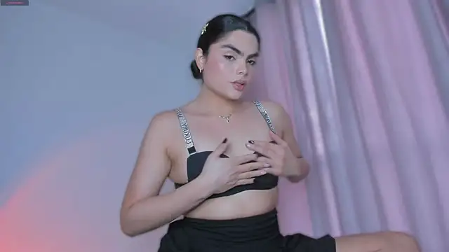 Snapshot of cheryl_blossom69 chatting on December 3, 2025, 9:36 pm cheryl blossom69 online show from December 3, 2025, 9:36 pm