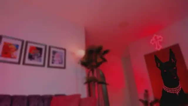 Taylor  foxxx online show from March 25, 2026, 5:40 am