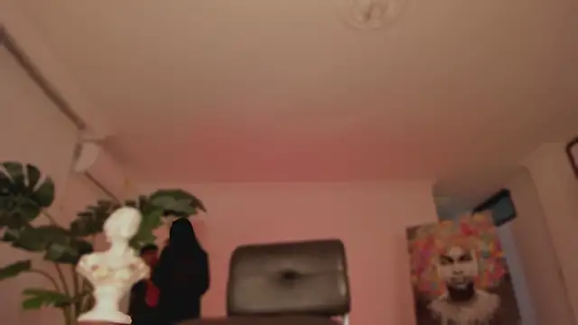 Snapshot of Taylor__foxxx chatting on February 8, 2025, 4:14 am Taylor foxxx online show from February 8, 2025, 4:14 am