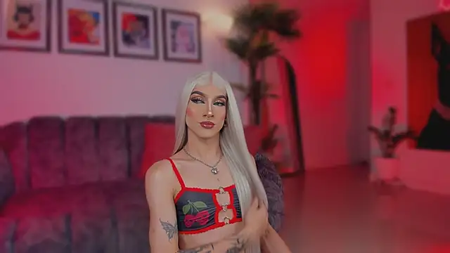 Snapshot of Taylor__foxxx chatting on February 18, 2026, 5:38 am Taylor foxxx online show from February 18, 2026, 5:38 am