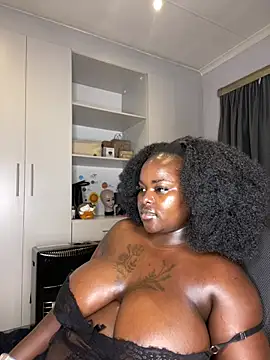 Honeycoco0211 online show from March 24, 2026, 9:04 pm