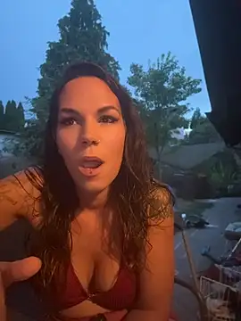 Lady Knaller online show from August 3, 2026, 7:09 pm