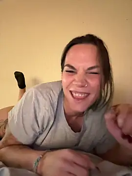 Lady Knaller online show from October 8, 2025, 6:30 pm