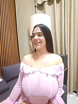 Deisy Torres online show from September 15, 2025, 11:10 am