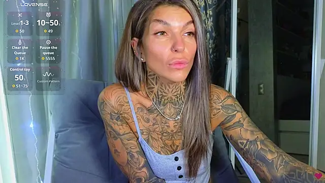 Snapshot of tattooedBabyy chatting on November 22, 2025, 8:13 am tattooedBabyy online show from November 22, 2025, 8:13 am