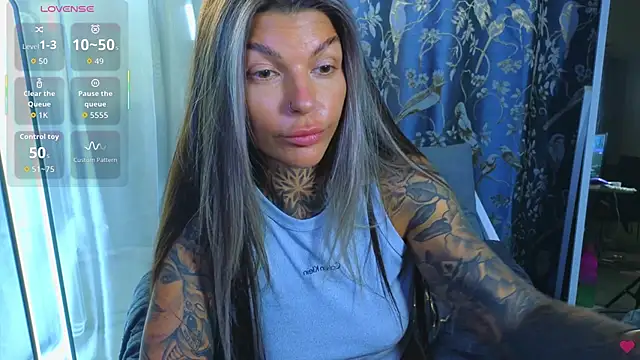 Snapshot of tattooedBabyy chatting on October 26, 2025, 8:37 am tattooedBabyy online show from October 26, 2025, 8:37 am