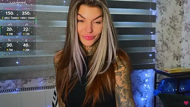 Snapshot of tattooedBabyy chatting on March 10, 2025, 7:44 am tattooedBabyy online show from March 10, 2025, 7:44 am