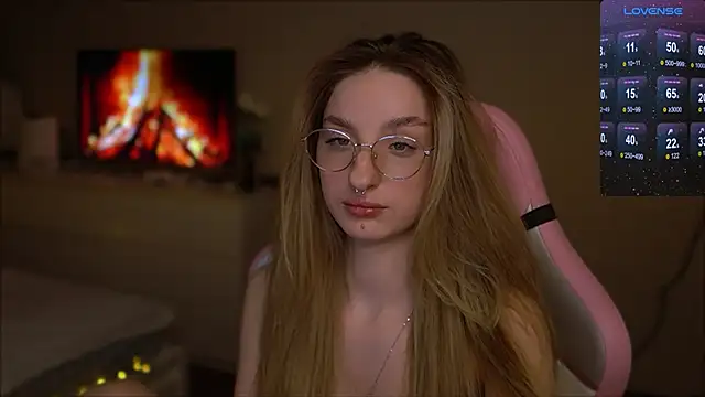 Snapshot of Lexy_kiky chatting on February 15, 2025, 8:34 pm Lexy kiky online show from February 15, 2025, 8:34 pm