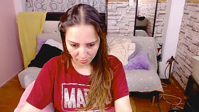 camila delarosa online show from March 18, 2026, 5:36 pm