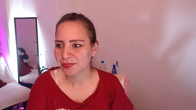 camila delarosa online show from September 24, 2025, 4:24 pm