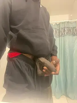 chocolatemeatstick25 online show from February 12, 2025, 8:27 am