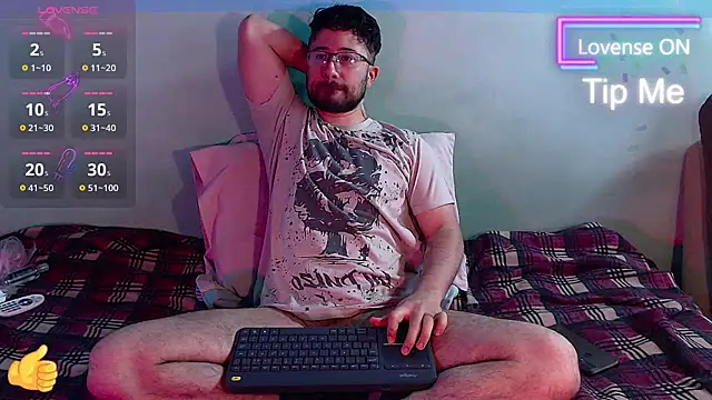 Snapshot of teddy_foster chatting on February 25, 2026, 1:11 pm teddy foster online show from February 25, 2026, 1:11 pm