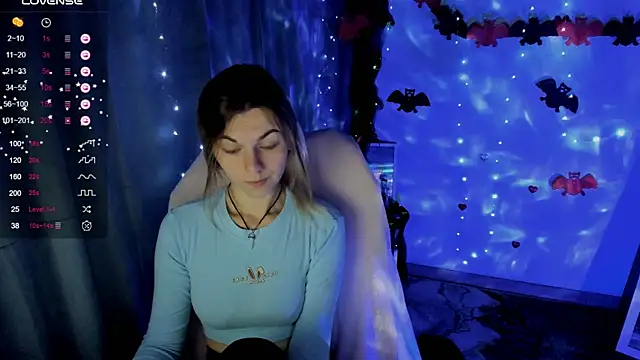 Sweet me  online show from October 20, 2025, 6:04 am