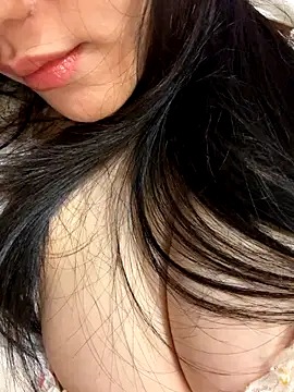 Snapshot of Kyomi-ibaby chatting on September 17, 2025, 8:16 am Kyomi-ibaby online show from September 17, 2025, 8:16 am
