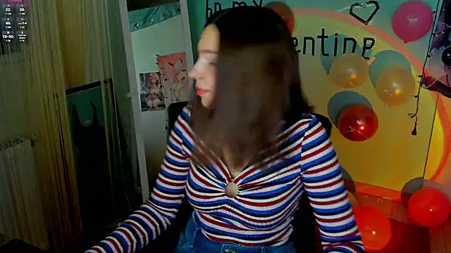 Snapshot of Lexy_flower chatting on February 13, 2025, 1:37 pm Lexy flower online show from February 13, 2025, 1:37 pm