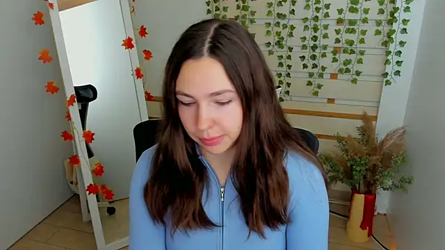 Snapshot of Lexy_flower chatting on October 13, 2025, 1:02 pm Lexy flower online show from October 13, 2025, 1:02 pm