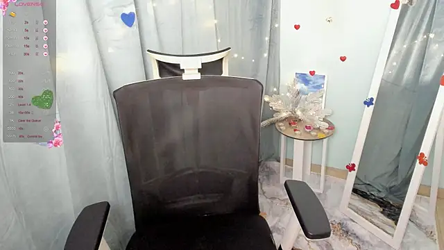 Snapshot of Lexy_flower chatting on February 8, 2025, 5:50 pm Lexy flower online show from February 8, 2025, 5:50 pm