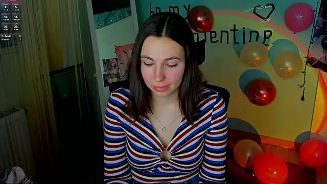 Snapshot of Lexy_flower chatting on February 13, 2025, 4:39 pm Lexy flower online show from February 13, 2025, 4:39 pm