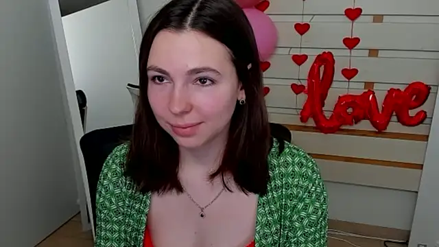 Snapshot of Lexy_flower chatting on February 26, 2025, 10:38 am Lexy flower online show from February 26, 2025, 10:38 am