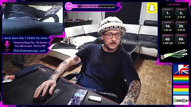 Snapshot of Law_Leek chatting on November 18, 2025, 6:11 pm Law Leek online show from November 18, 2025, 6:11 pm