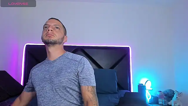 ScarlettAndClark online show from April 10, 2026, 3:46 am