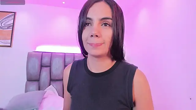 martina mancini online show from December 19, 2025, 12:18 pm