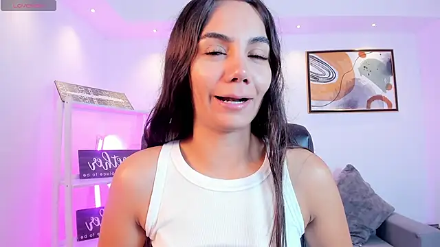 martina mancini online show from May 12, 2026, 2:56 pm