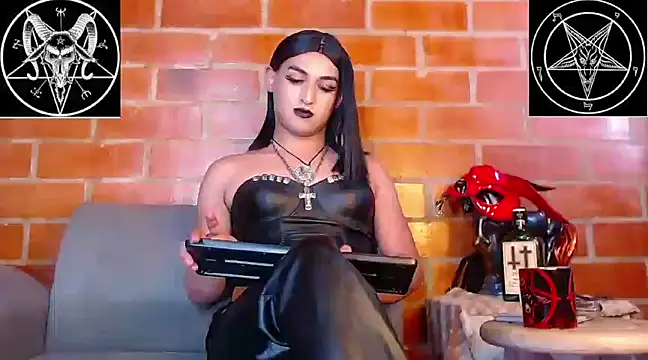 Snapshot of Domina_Lilith chatting on February 28, 2025, 6:52 pm Domina Lilith online show from February 28, 2025, 6:52 pm
