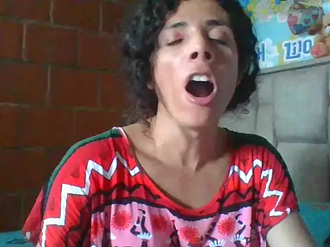 Snapshot of Nadia_Monroe chatting on May 5, 2026, 10:02 pm Nadia Monroe online show from May 5, 2026, 10:02 pm