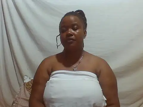 Snapshot of big-clts chatting on November 12, 2025, 12:31 pm big-clts online show from November 12, 2025, 12:31 pm