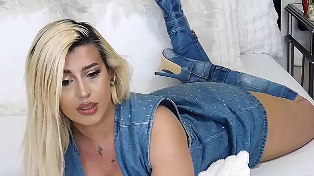 GiseleReine online show from March 6, 2026, 11:27 am