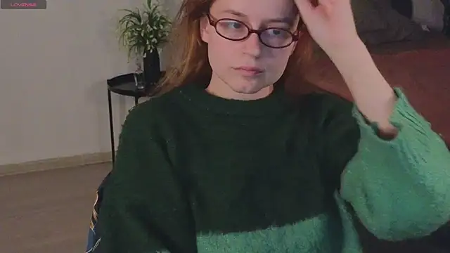 Snapshot of reb_luvng chatting on October 12, 2025, 2:18 pm reb luvng online show from October 12, 2025, 2:18 pm