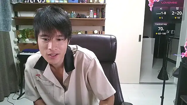Snapshot of IroManager chatting on September 13, 2025, 11:21 am IroManager online show from September 13, 2025, 11:21 am