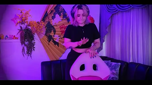 albaismynameX online show from March 3, 2026, 12:01 pm