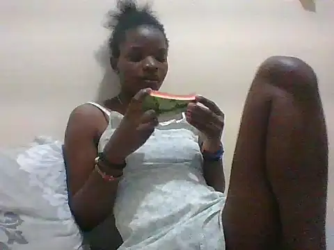 Snapshot of hotgal1112 chatting on September 17, 2025, 7:49 pm hotgal1112 online show from September 17, 2025, 7:49 pm