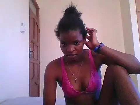 Snapshot of hotgal1112 chatting on September 13, 2025, 11:54 am hotgal1112 online show from September 13, 2025, 11:54 am