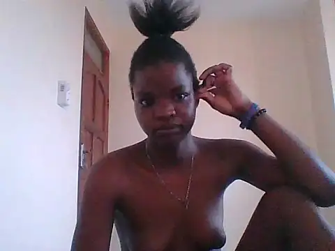 Snapshot of hotgal1112 chatting on September 17, 2025, 7:43 am hotgal1112 online show from September 17, 2025, 7:43 am