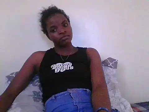 Snapshot of hotgal1112 chatting on September 21, 2025, 2:55 pm hotgal1112 online show from September 21, 2025, 2:55 pm