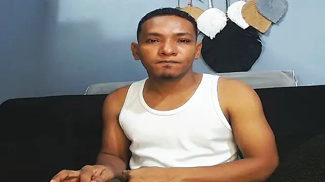 Grandeygruesa1 online show from November 10, 2025, 6:07 am