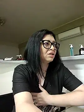 Milf Abigail online show from March 28, 2026, 2:12 am