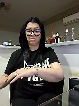 Milf Abigail online show from November 6, 2025, 2:37 am