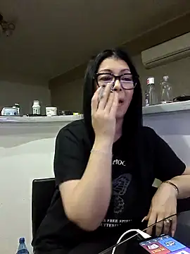 Milf Abigail online show from November 10, 2025, 10:59 pm